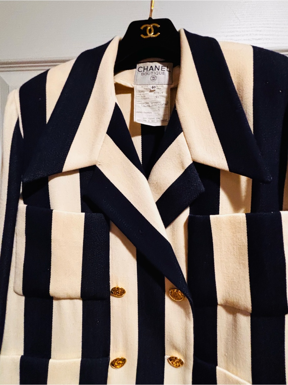 Classic Vintage CHANEL Striped Jacket - Picture 4 of 9